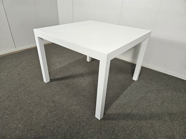 Image 4/10