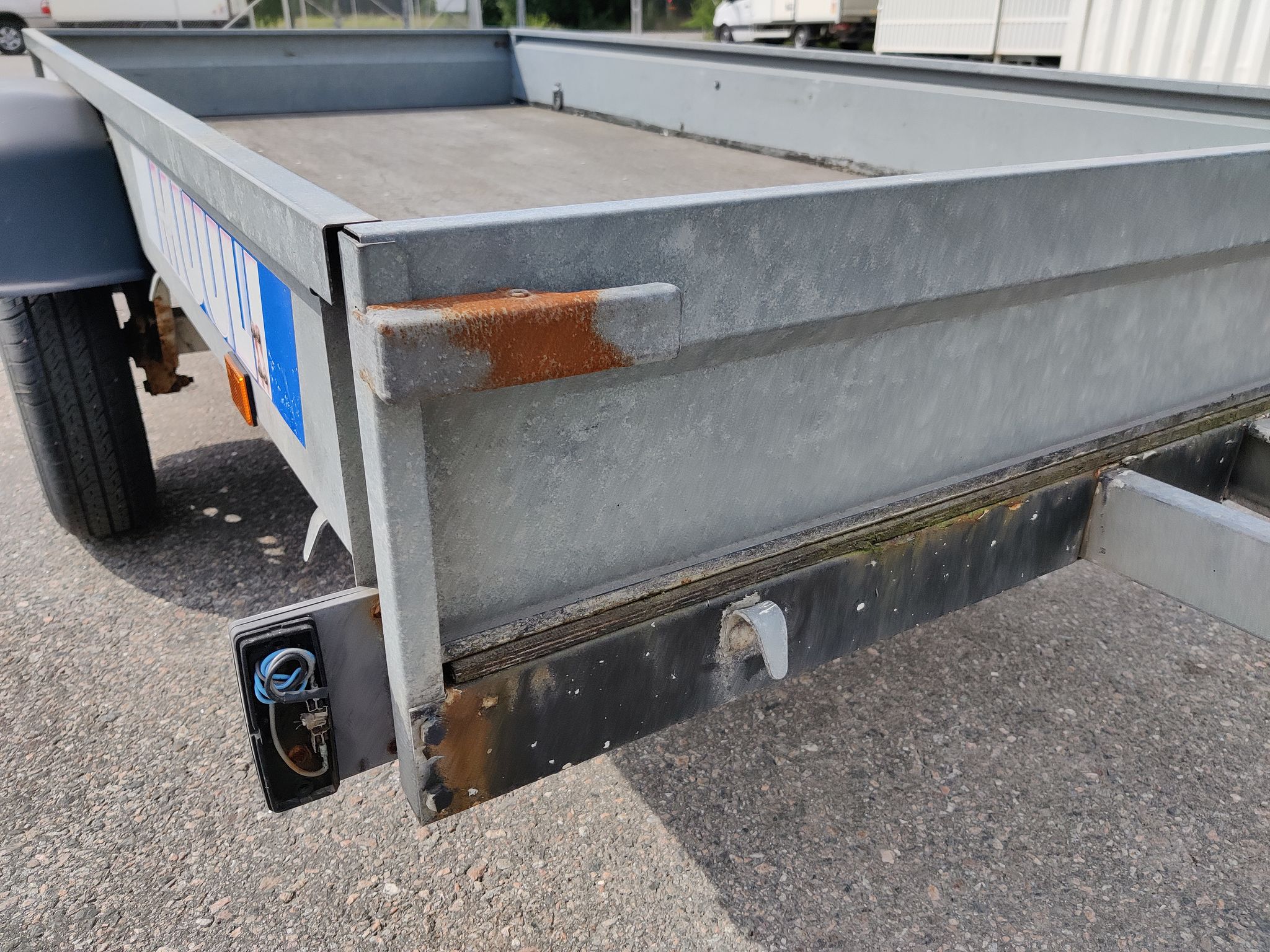 Image 11/24