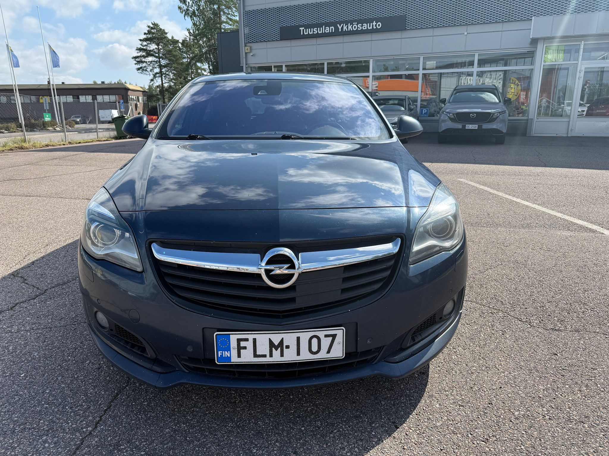 Image 2/19