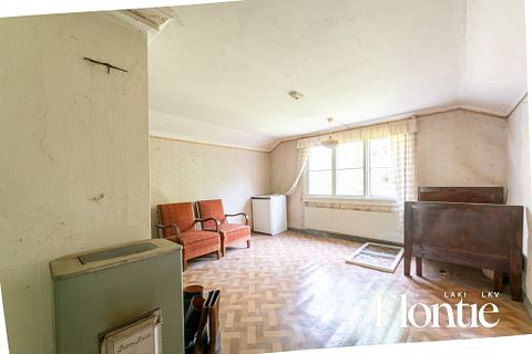 Image 19/35