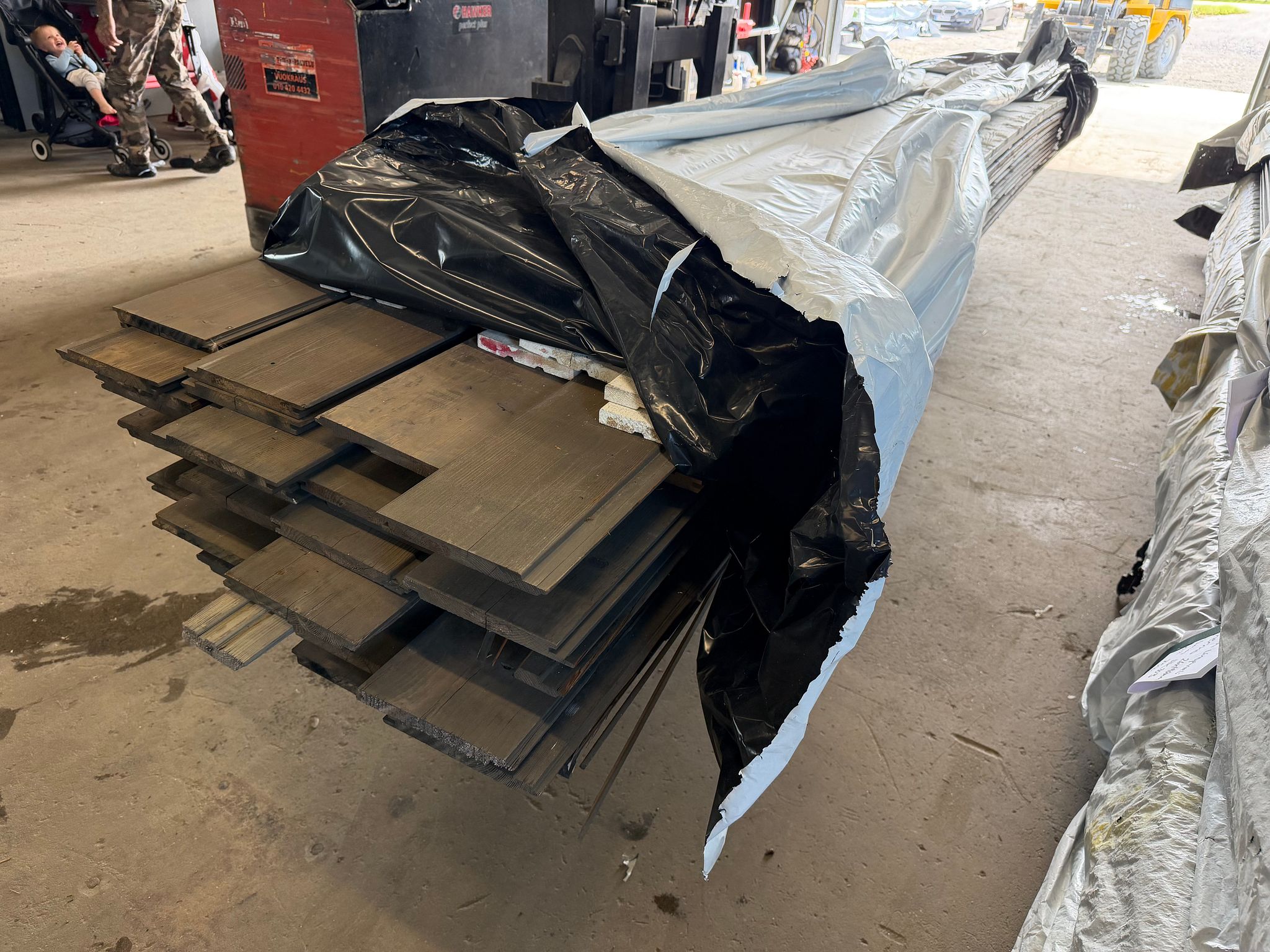 Image 6/6