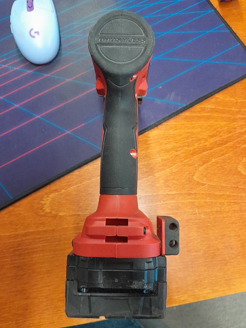 Image 4/4