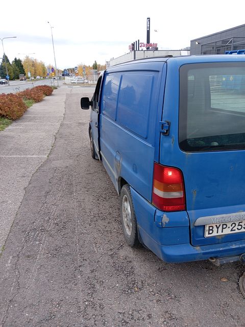 Image 2/10