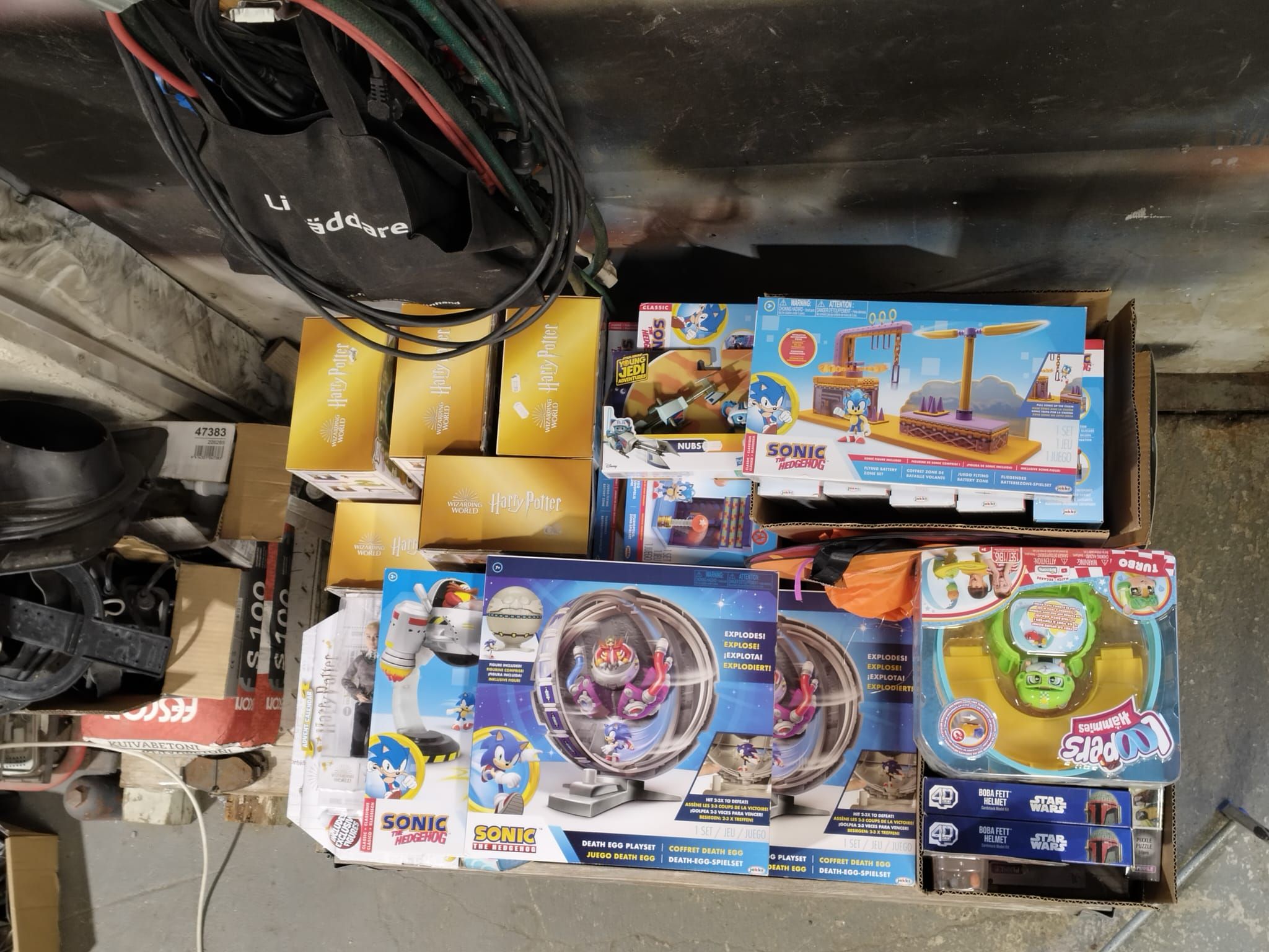 Image 4/10
