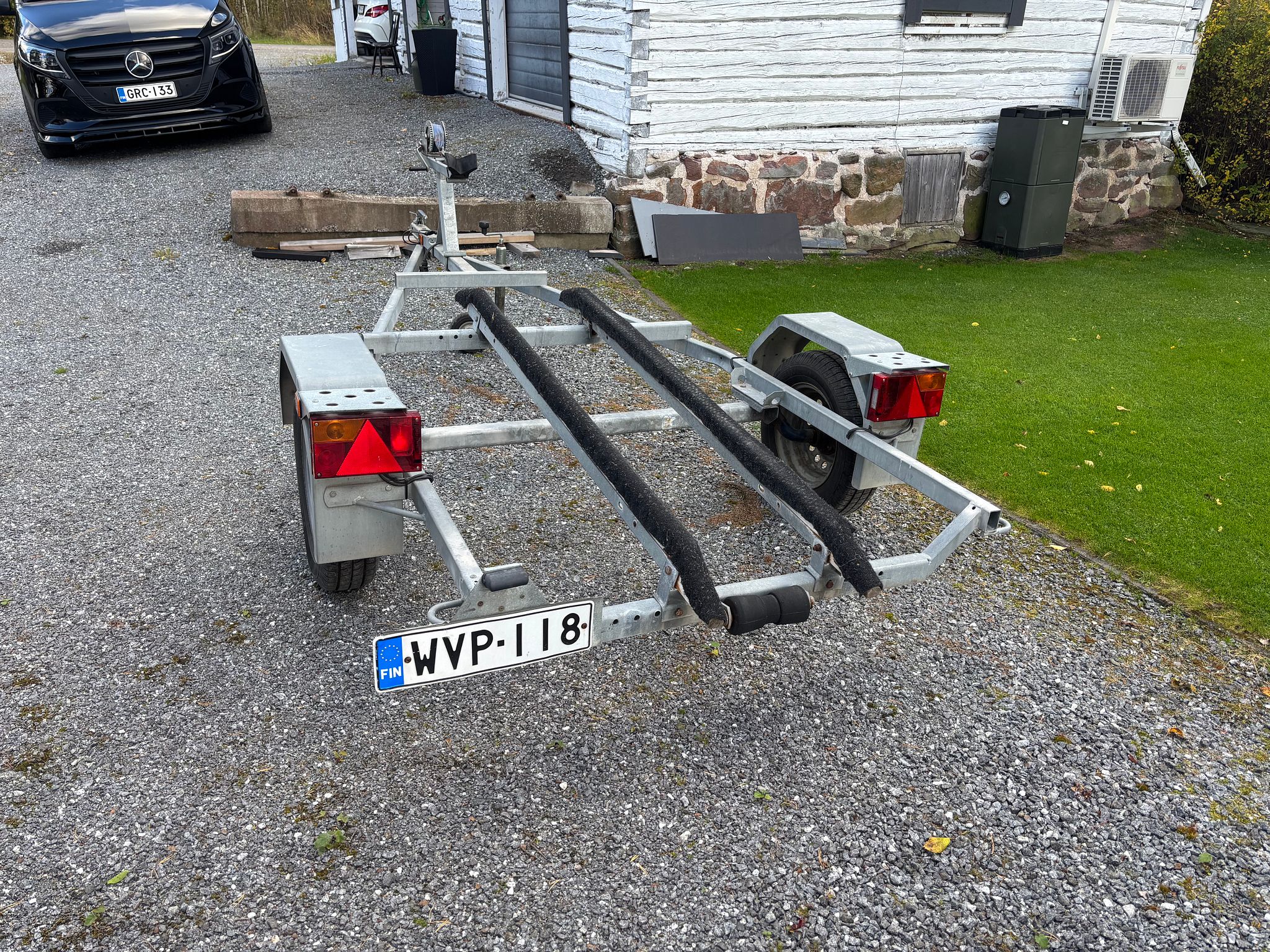 Image 2/6