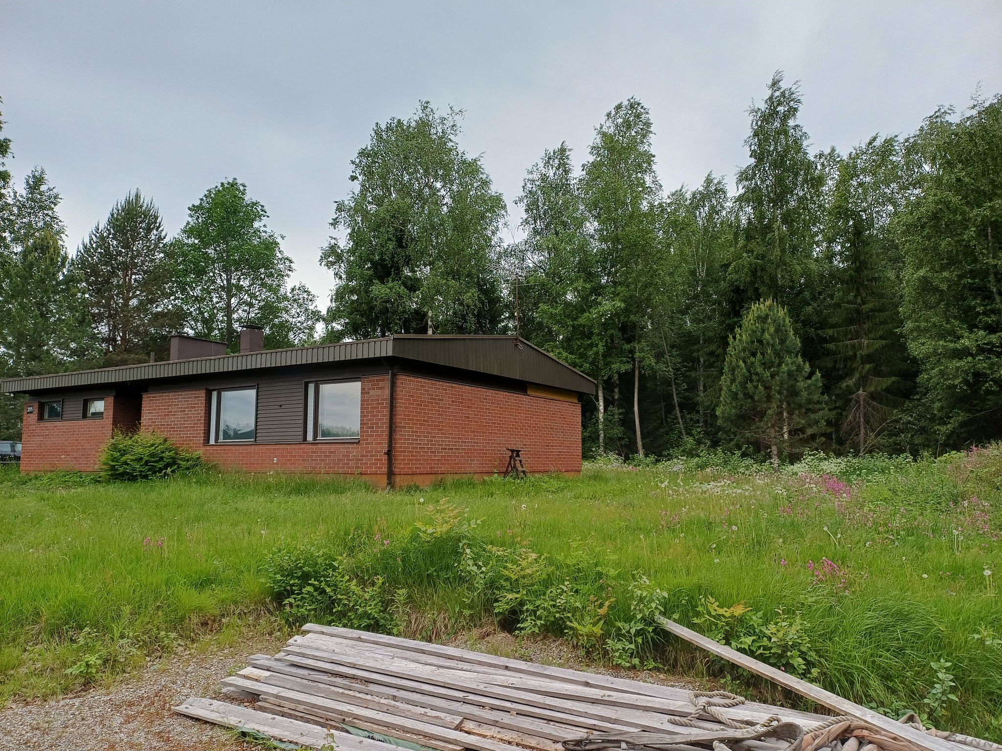 Image 4/56