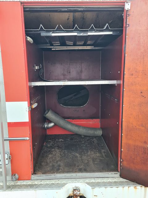 Image 11/20