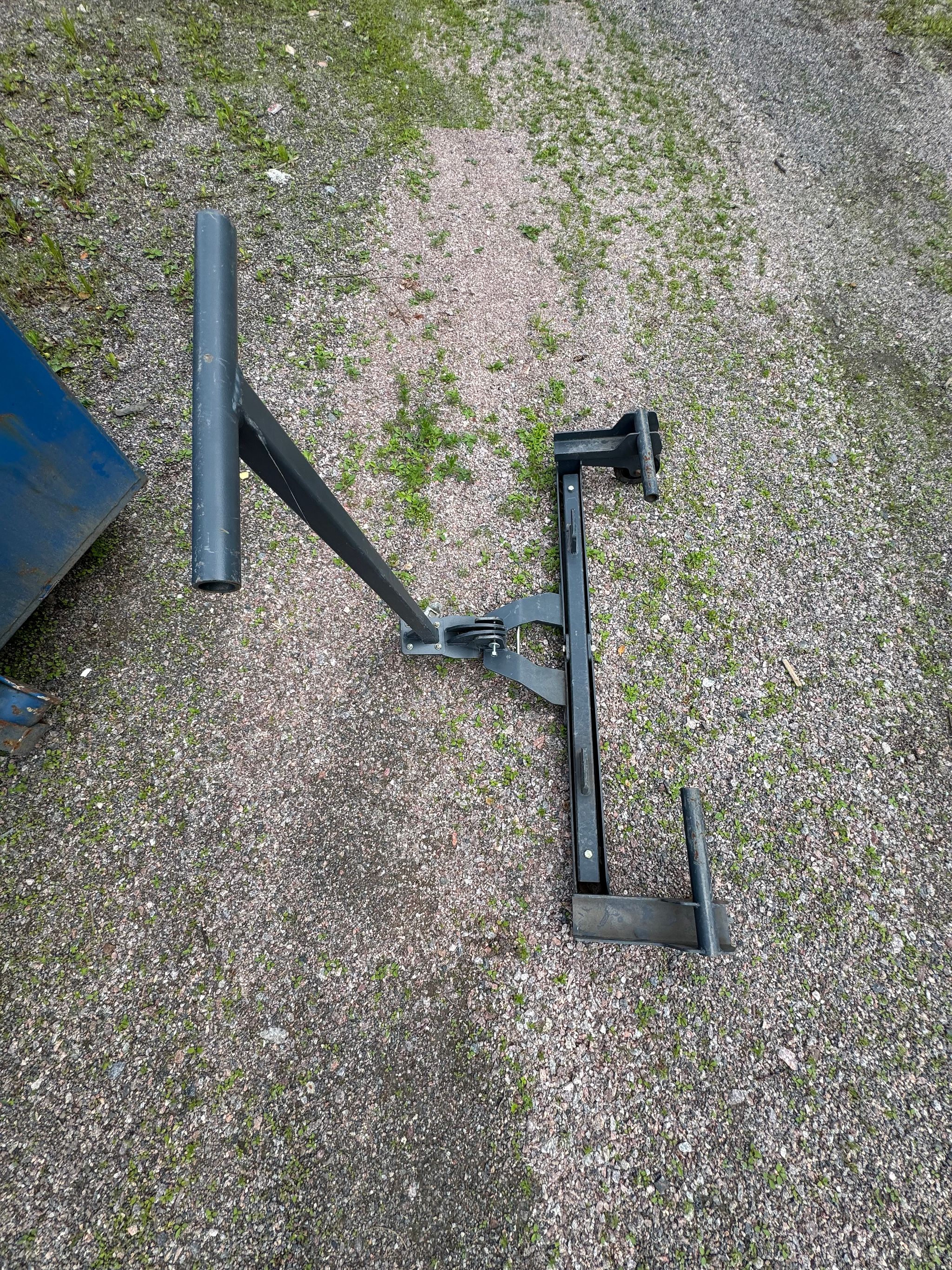 Image 8/9