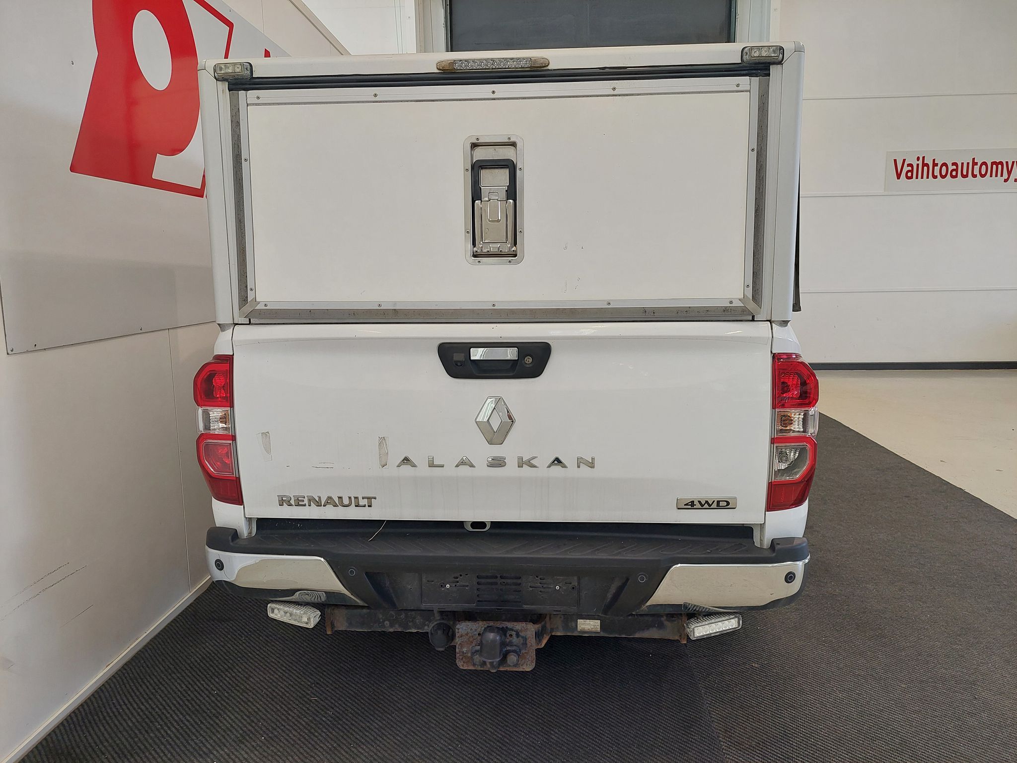 Image 10/46