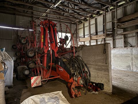 Image 2/28