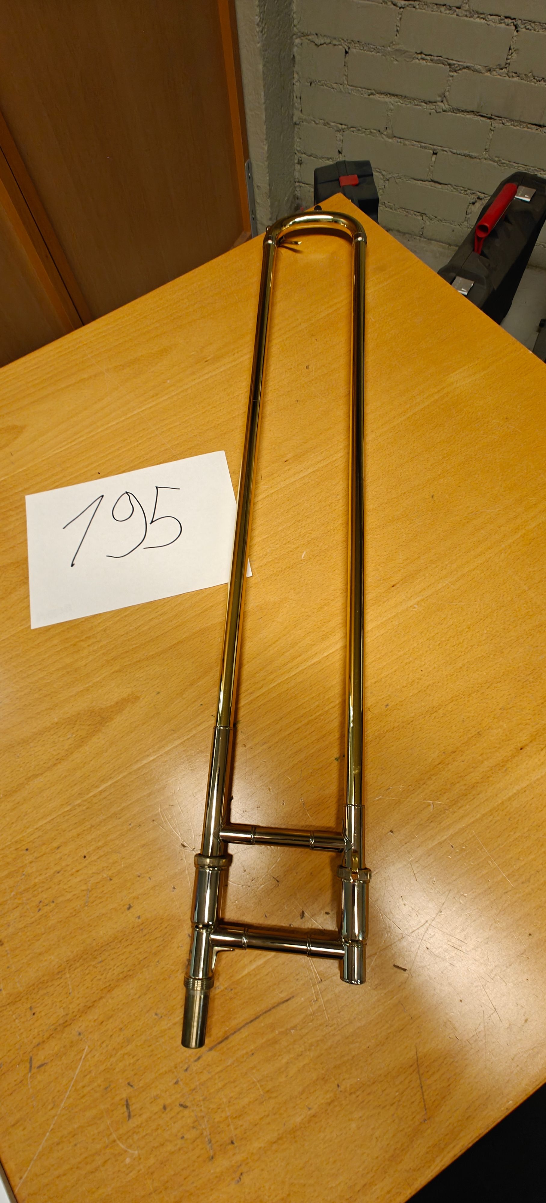 Image 6/19