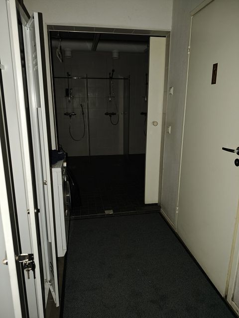 Image 60/78
