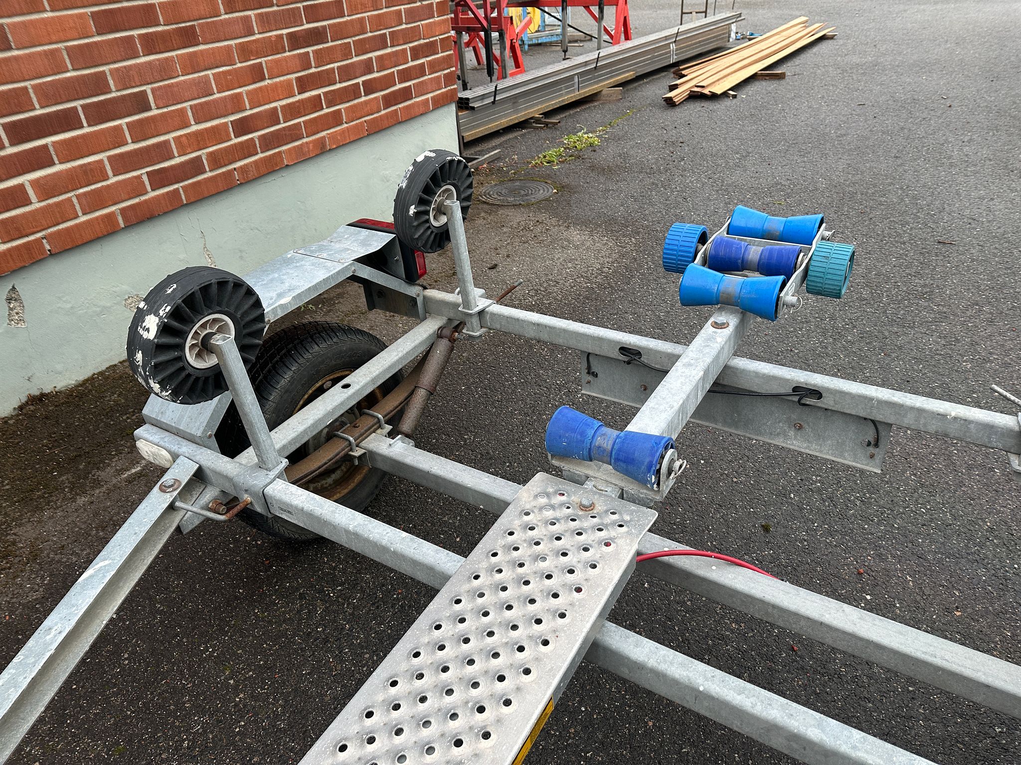Image 5/6