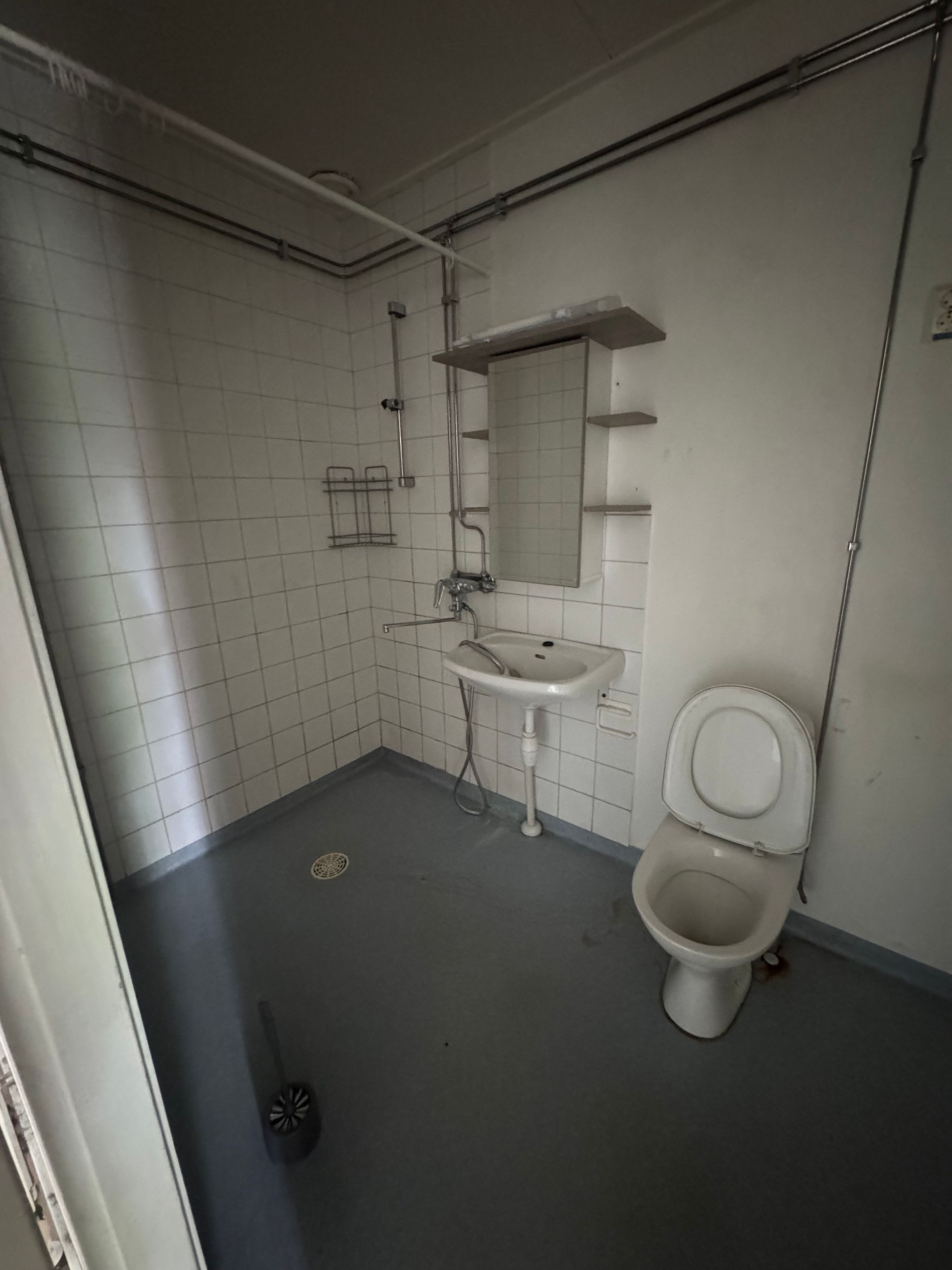 Image 7/9