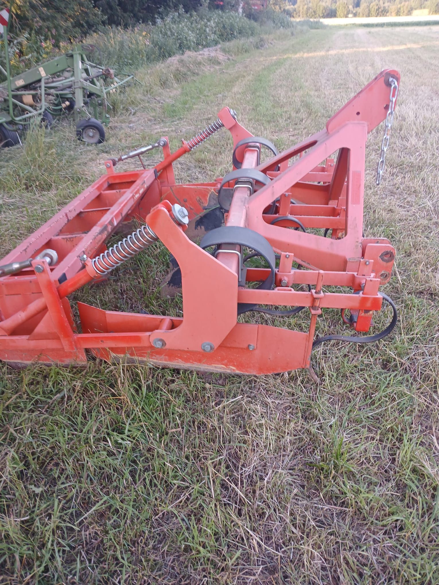 Image 2/6
