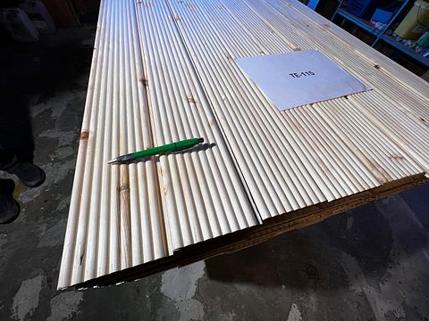 Image 6/6