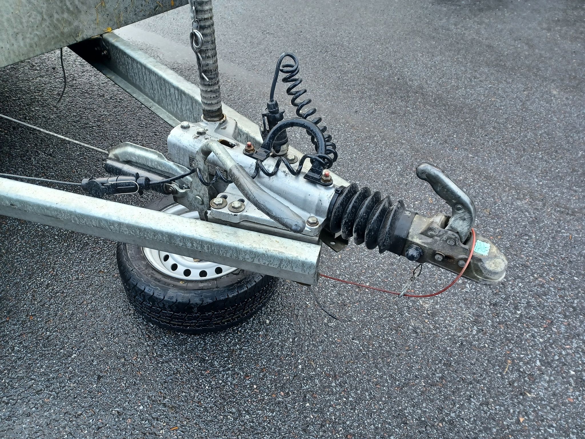 Image 8/13