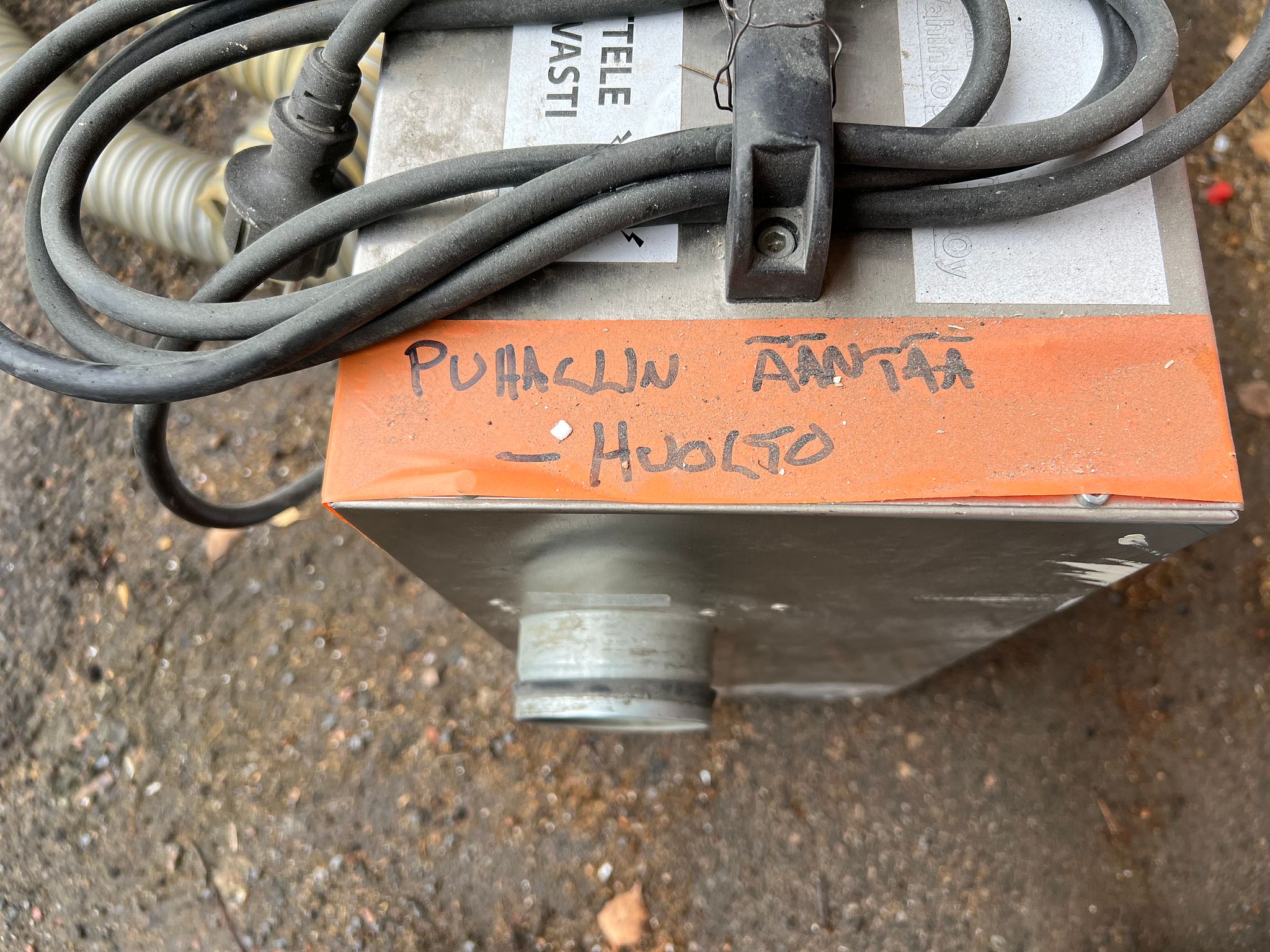 Image 6/16