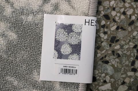 Image 5/8