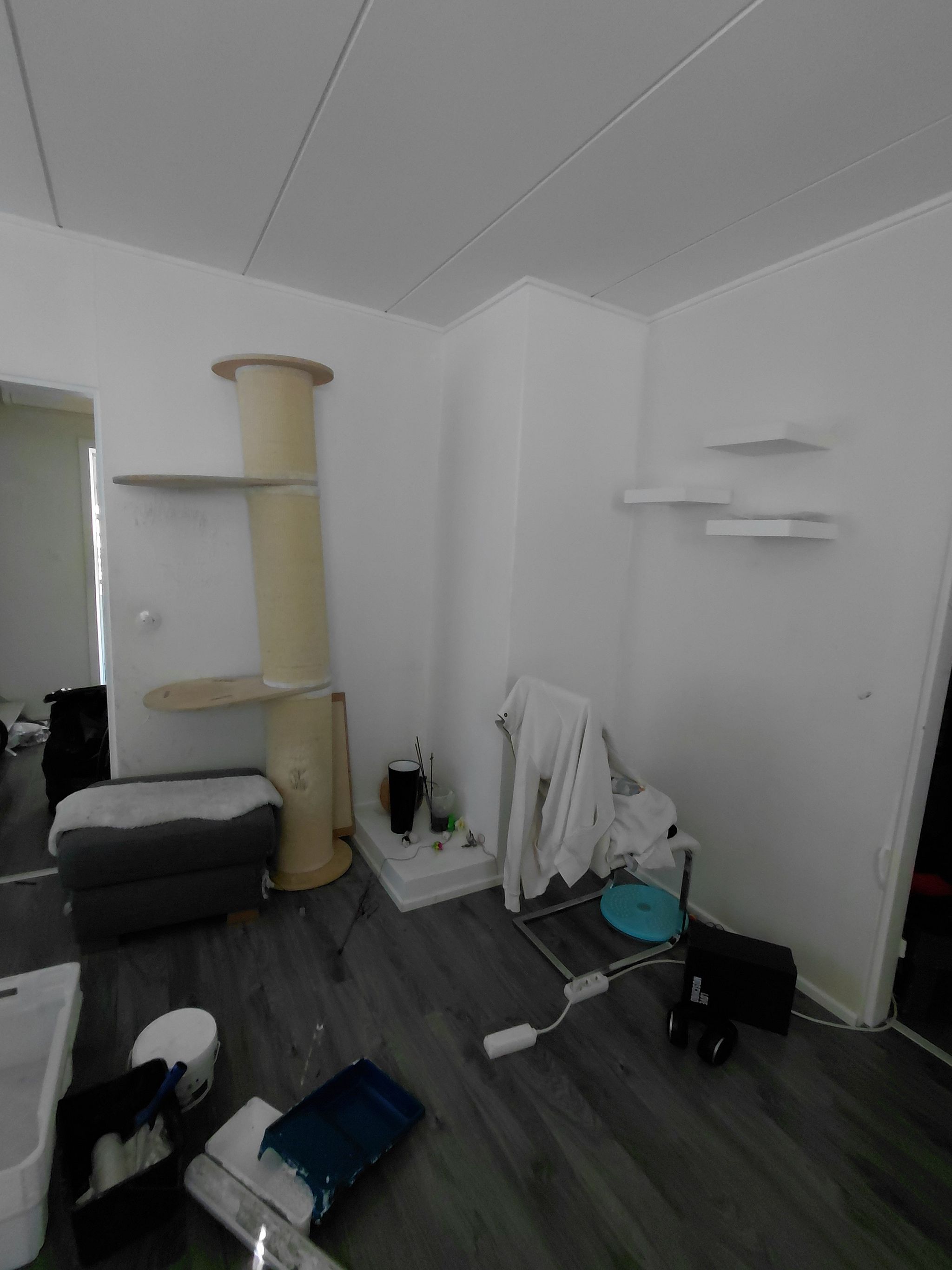 Image 24/67
