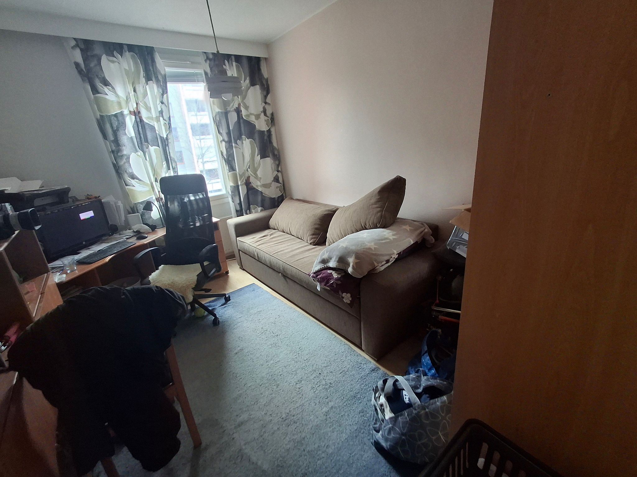 Image 6/10