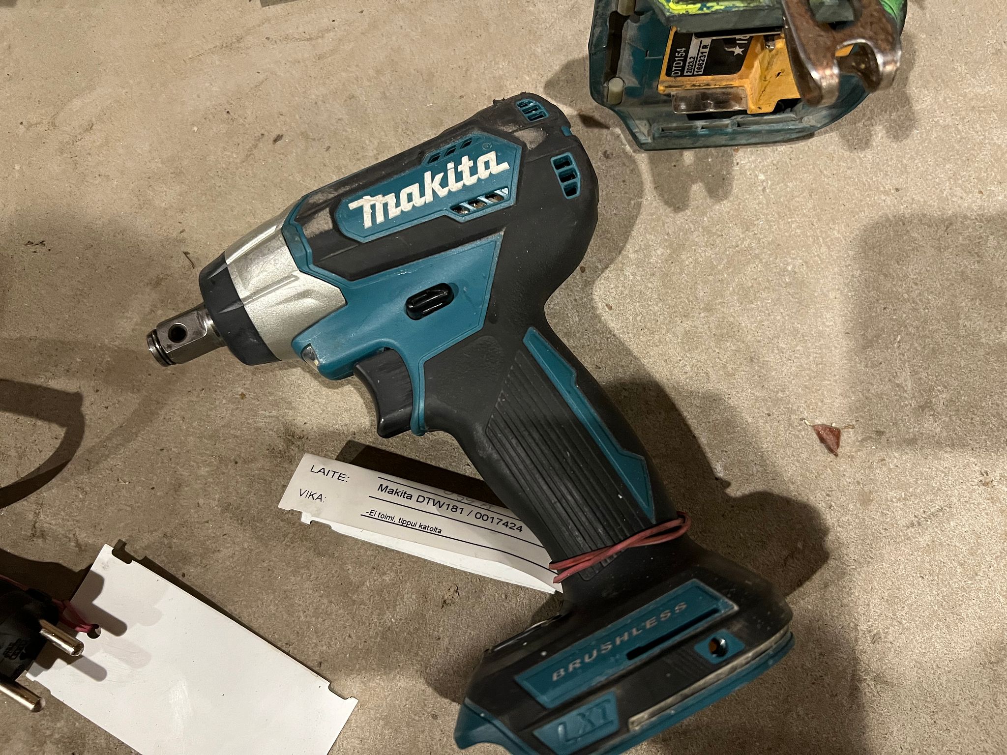 Image 3/10