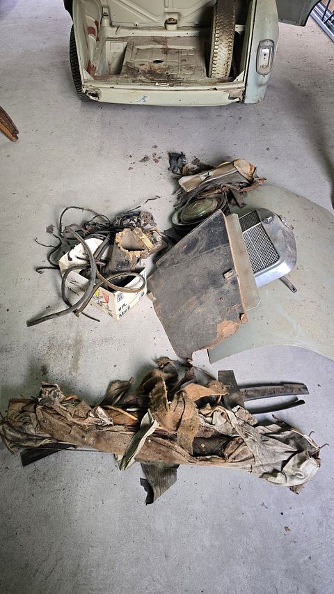 Image 11/47
