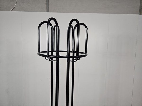 Image 3/18