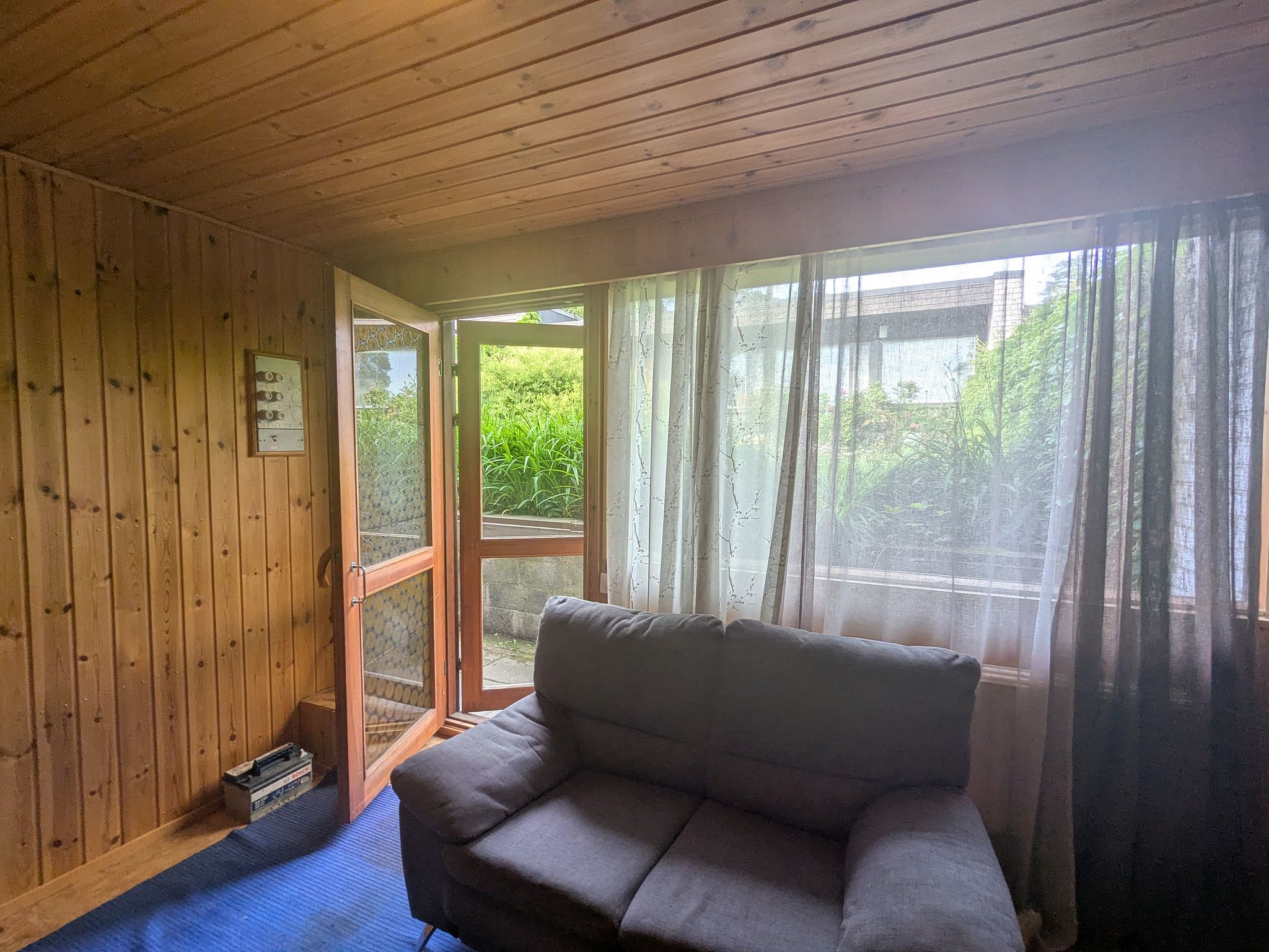 Image 11/18