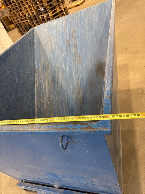 Image 10/12
