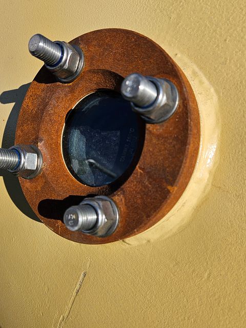 Image 6/12