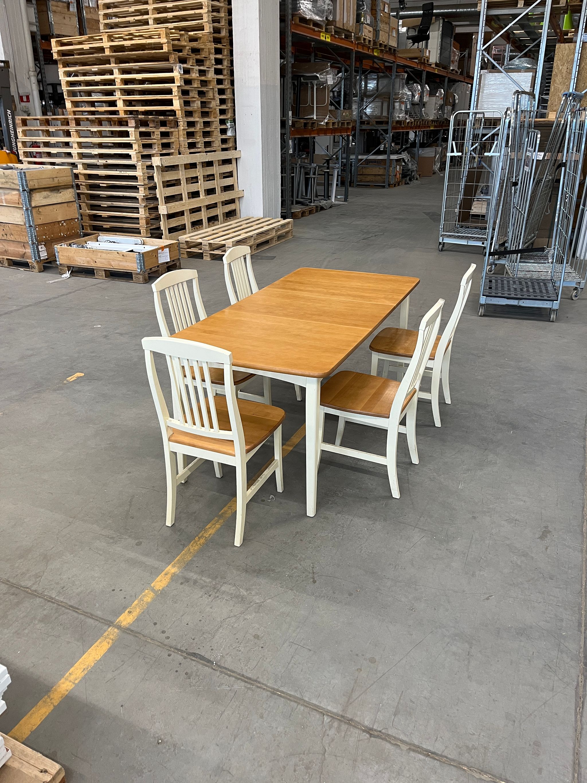 Image 4/4