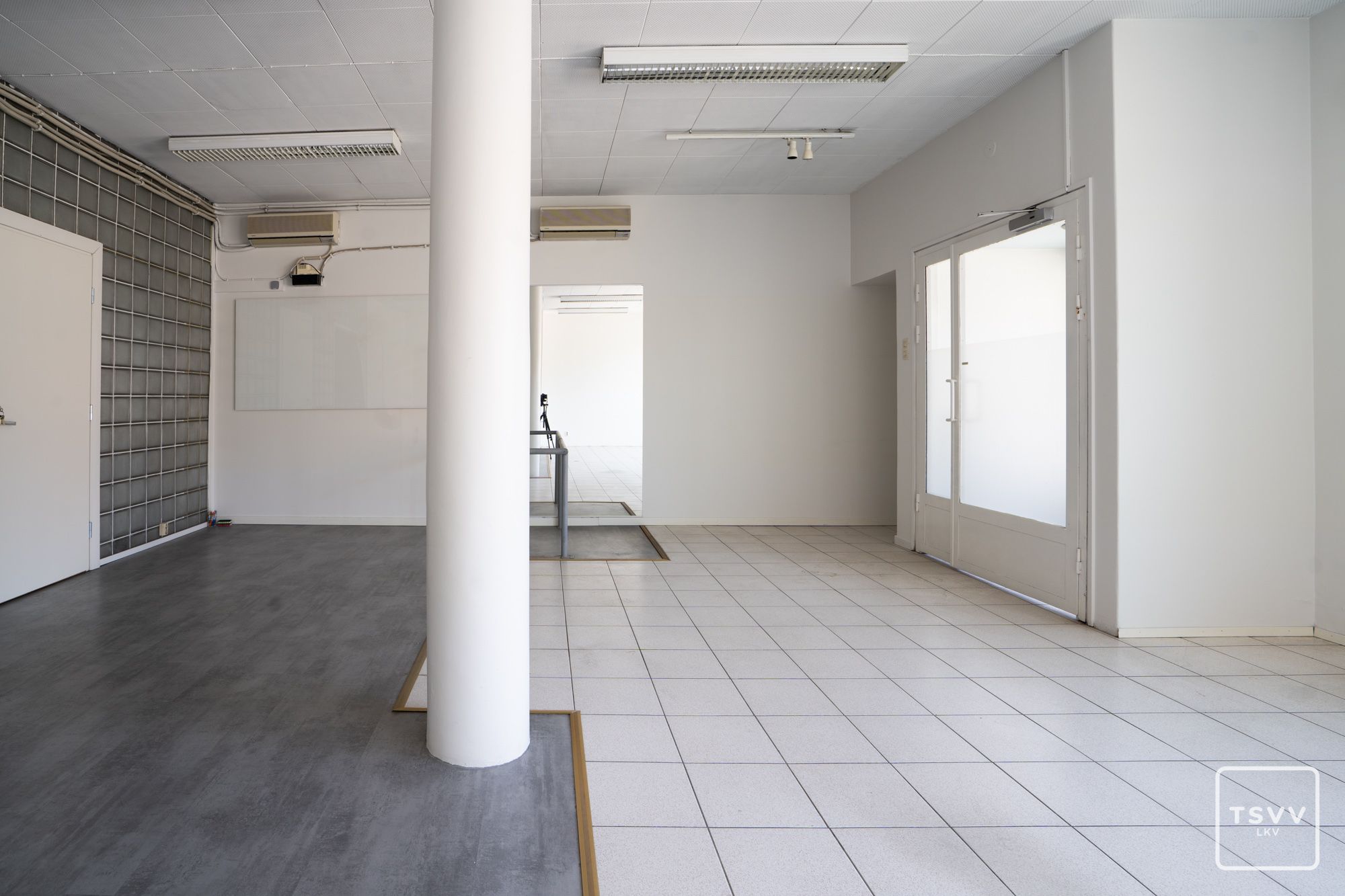 Image 8/22