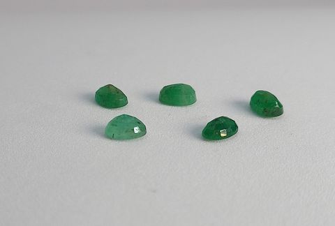 Image 2/5