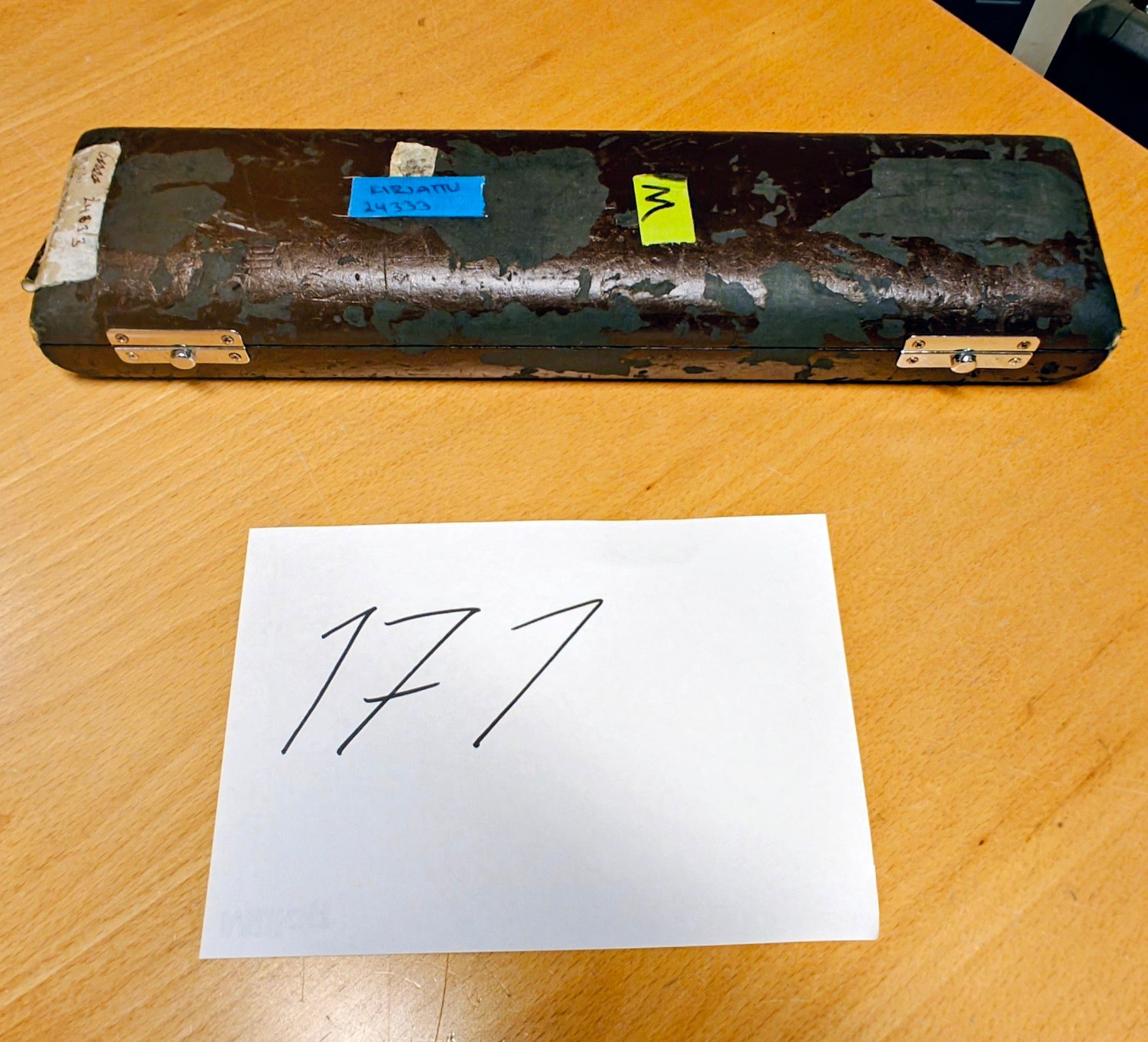 Image 3/12