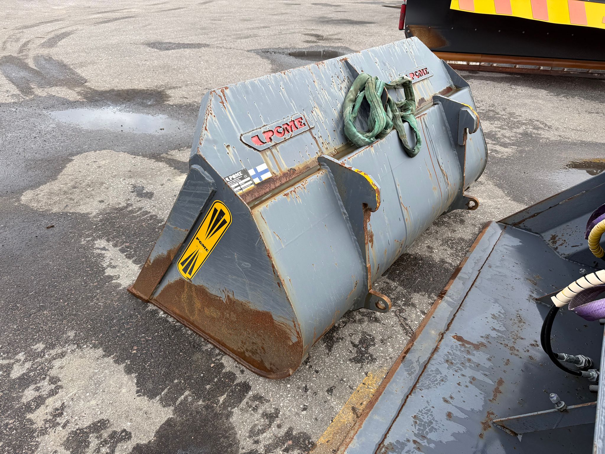 Image 2/7