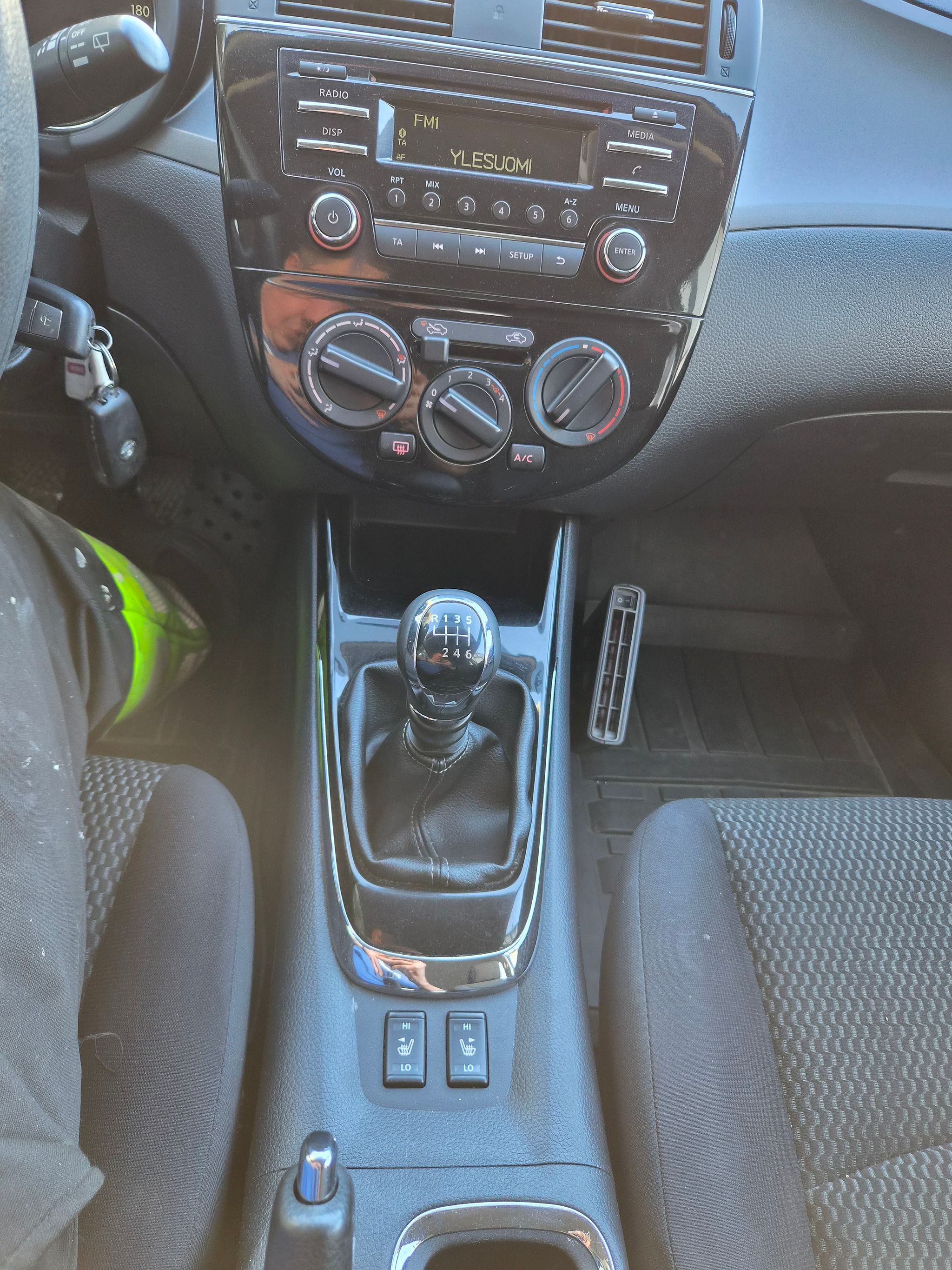 Image 11/19