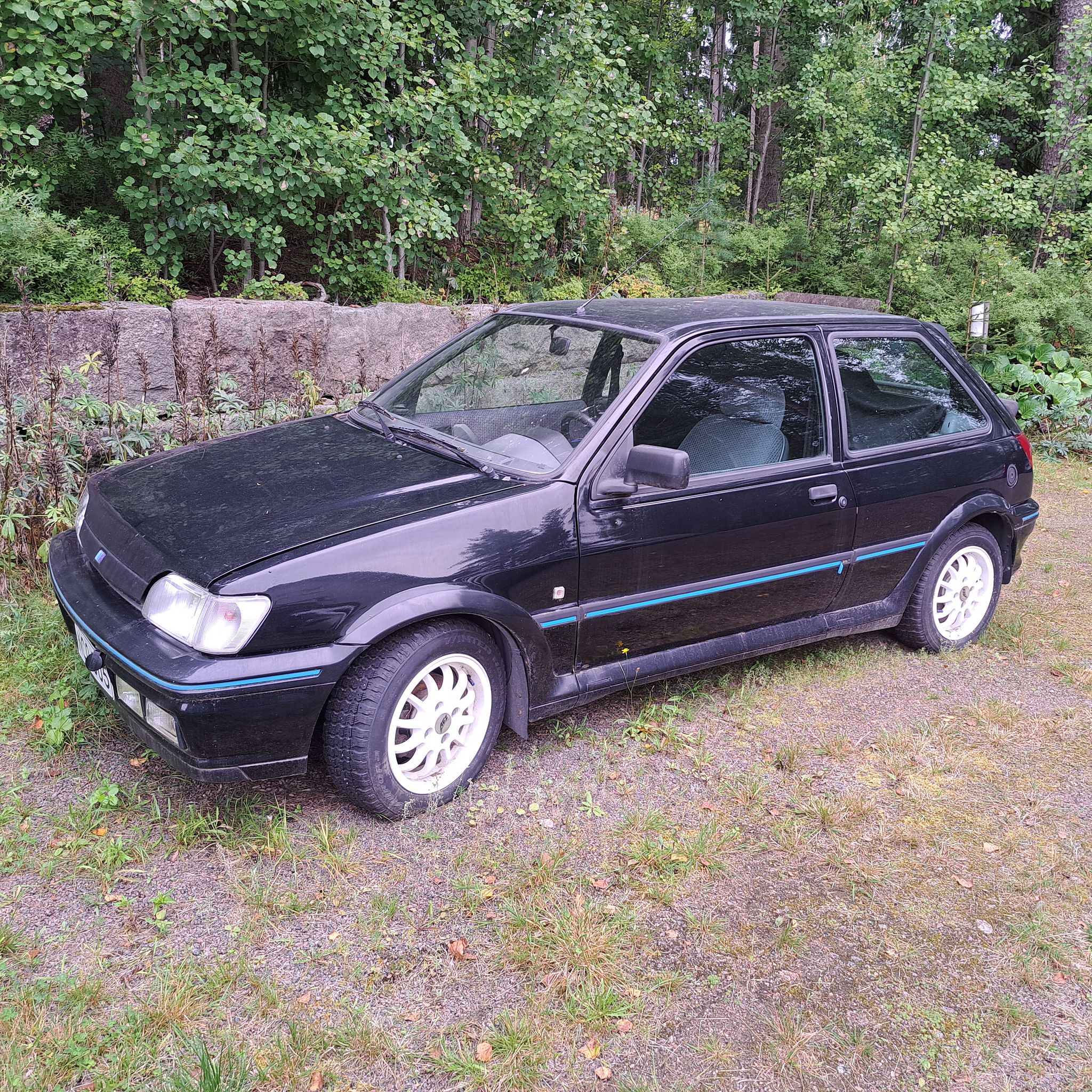 Image 1/9