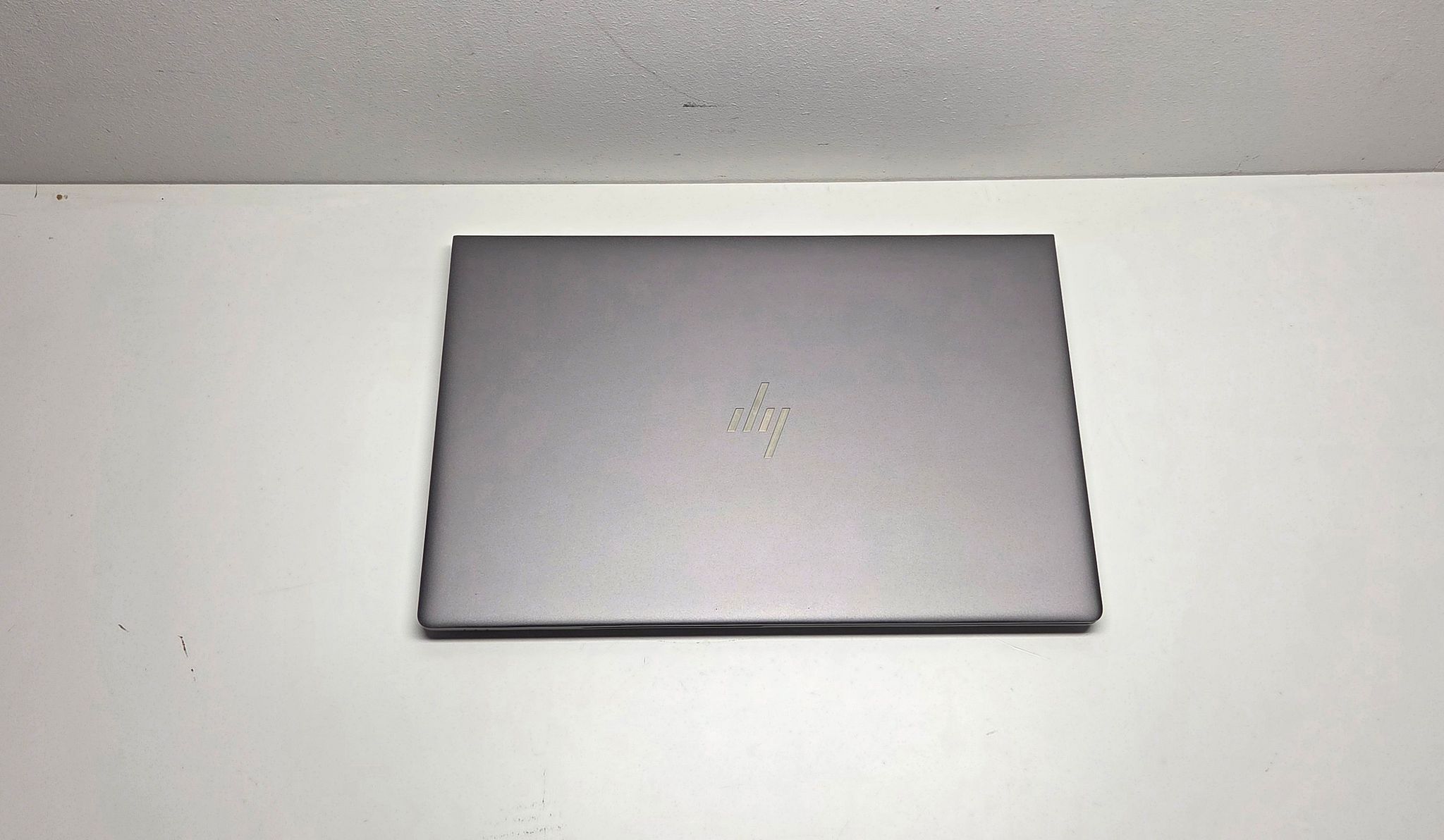 Image 3/6