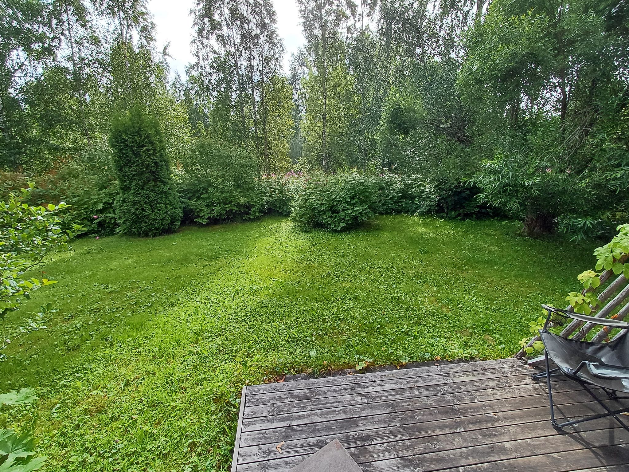 Image 8/44
