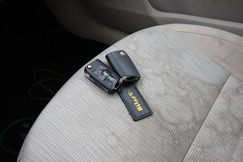 Image 25/46