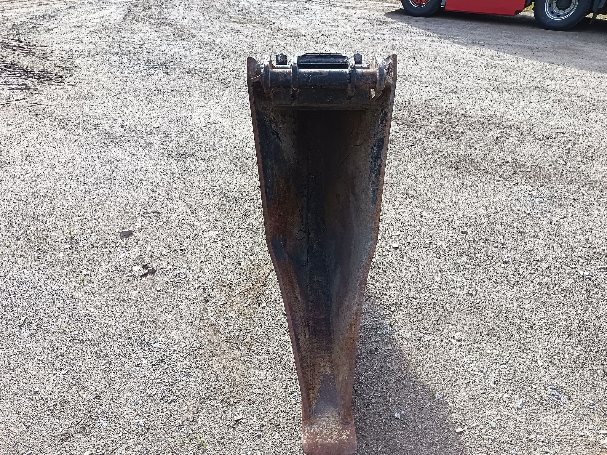 Image 2/12