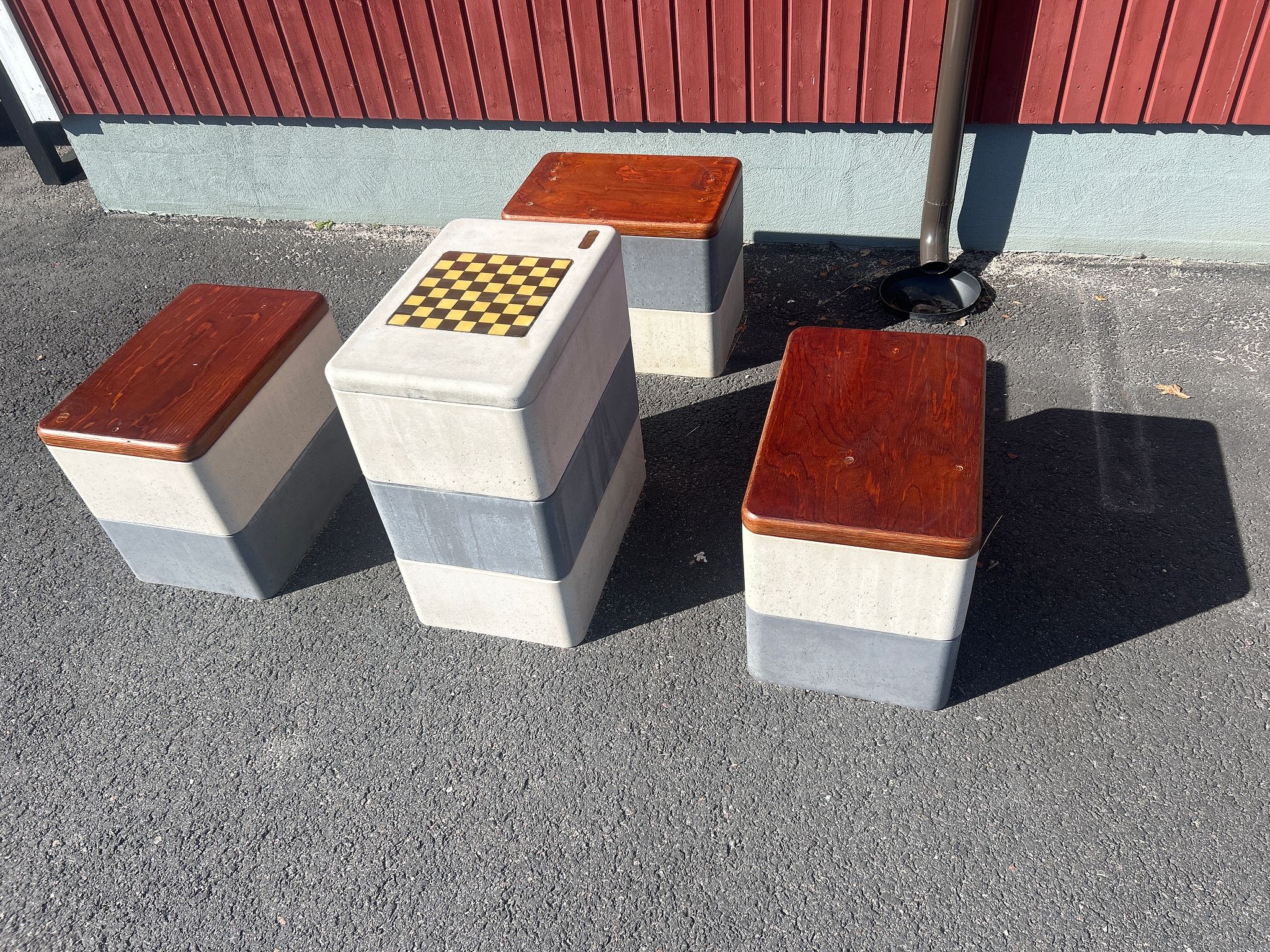 Image 1/5