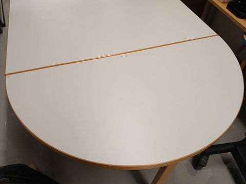 Image 6/6