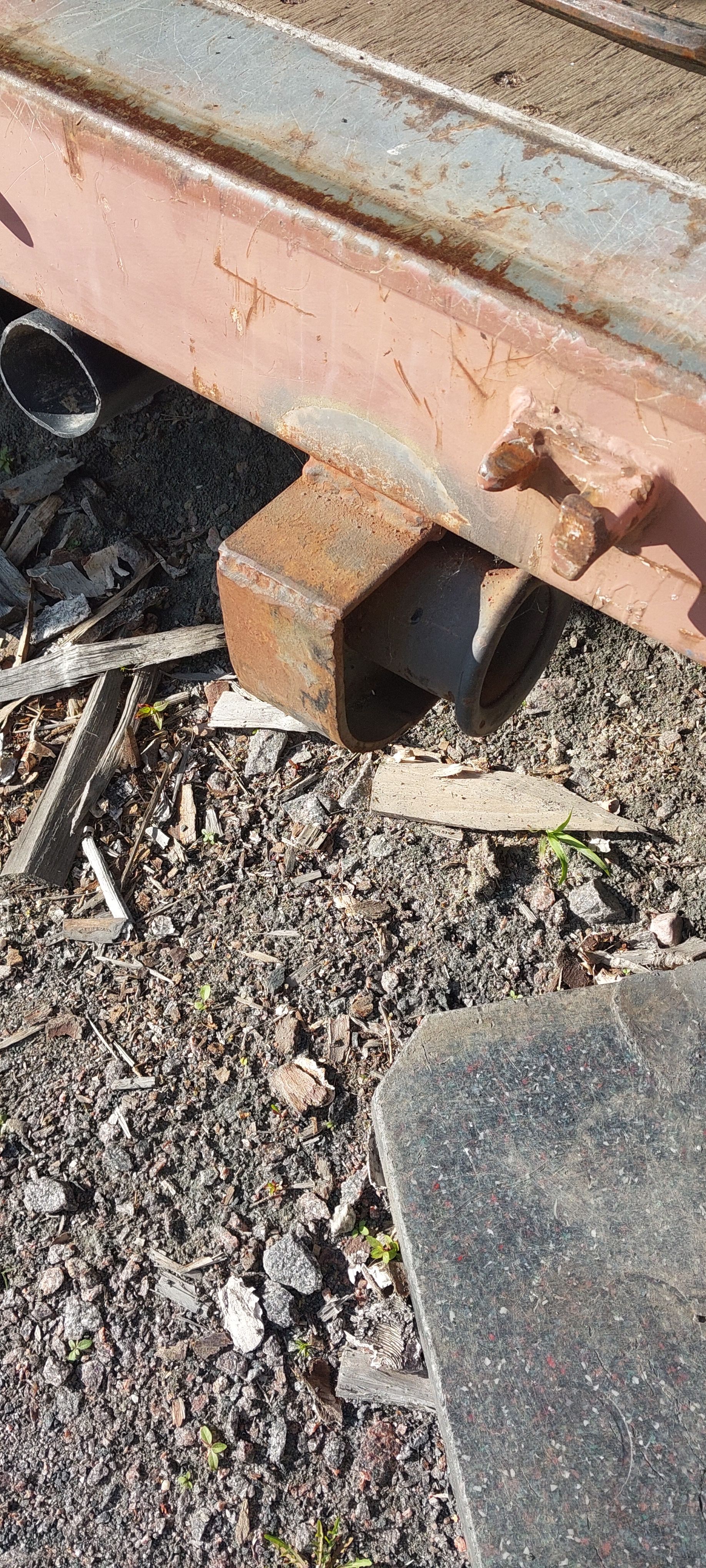 Image 8/9