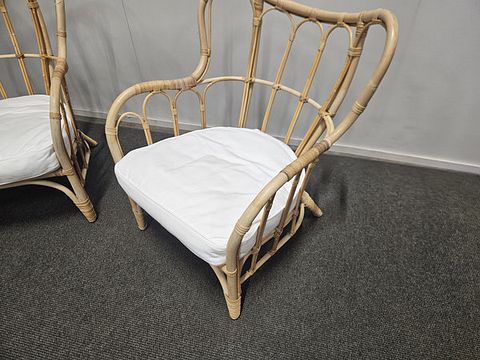 Image 6/10