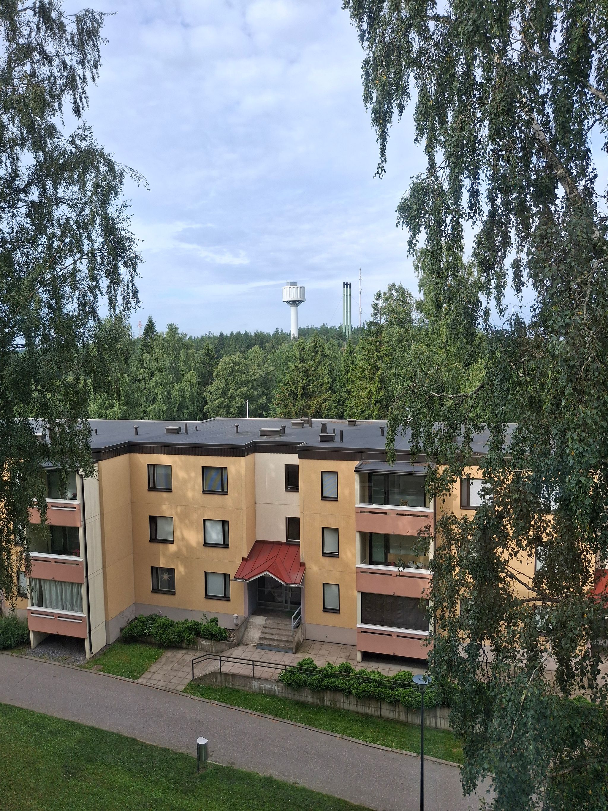 Image 13/14