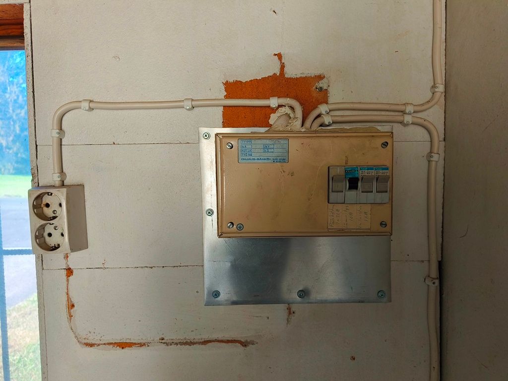 Image 17/30