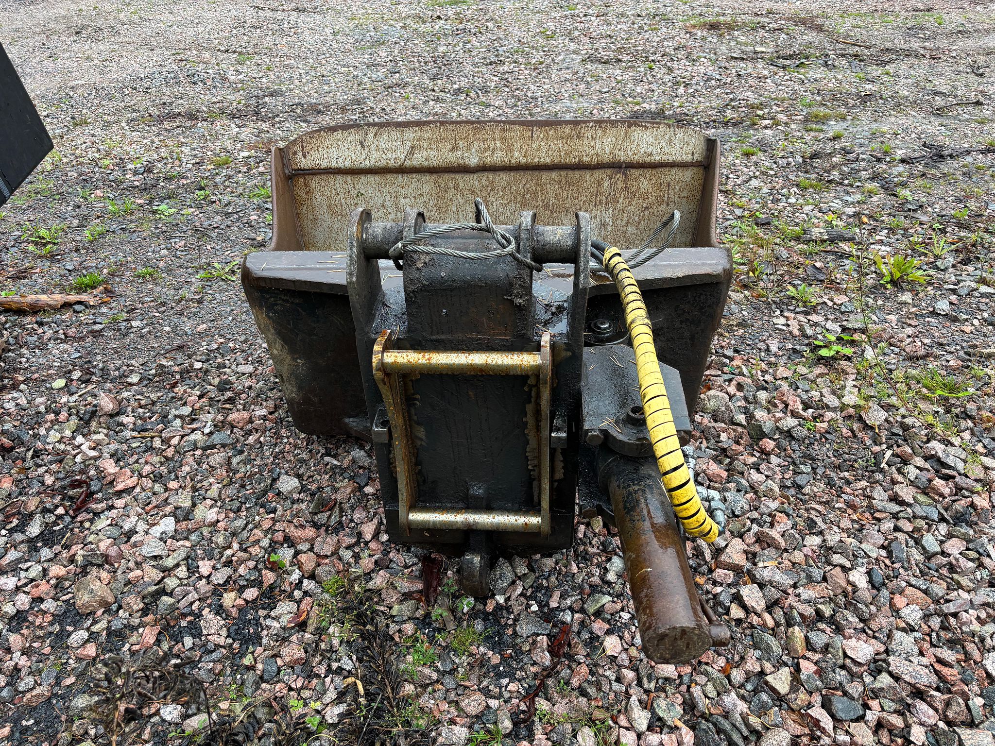 Image 6/8