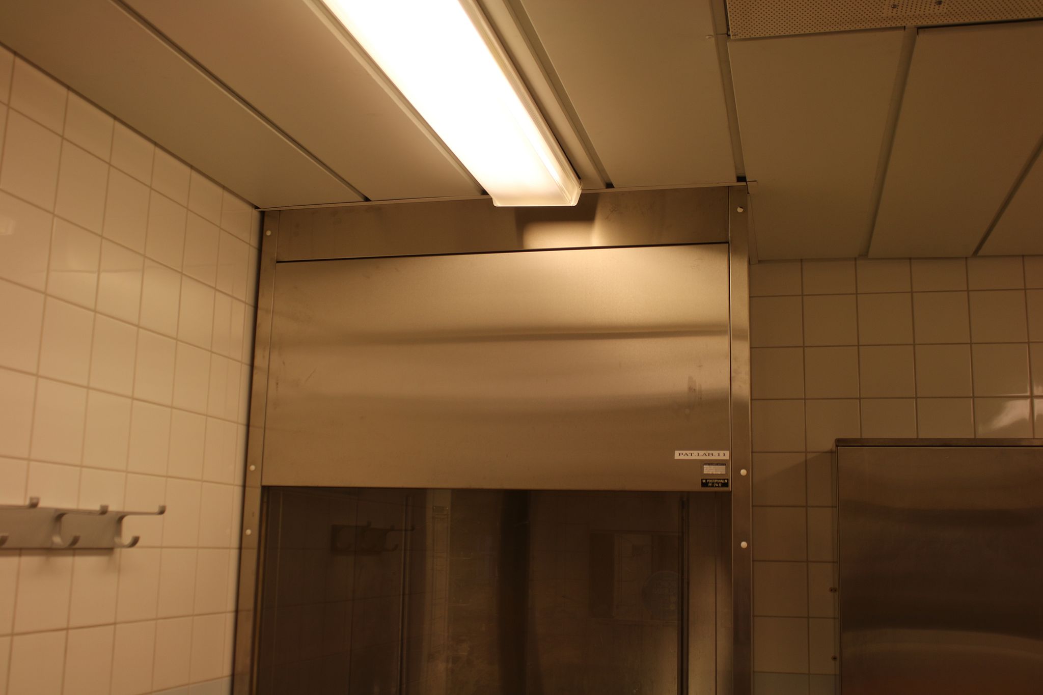 Image 4/5